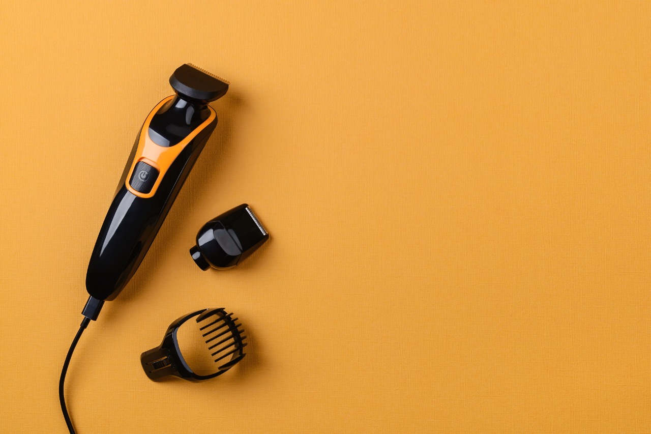 5 étapes pour nettoyer et entretenir sa tondeuse à cheveux