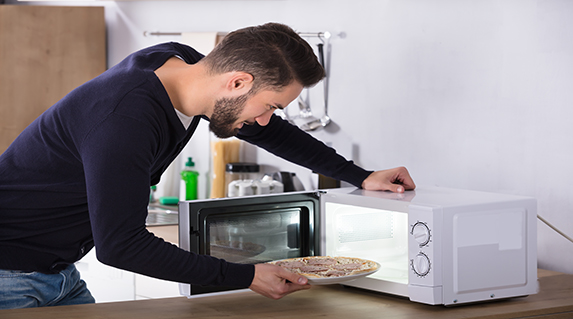 Quelle puissance choisir pour votre four micro-ondes ? 
